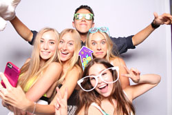 Afordable Aliso Viejo Photobooth Mania : Photo Booth Mania Aliso Viejo CA : Aliso Viejo Photo Booth  Mania: